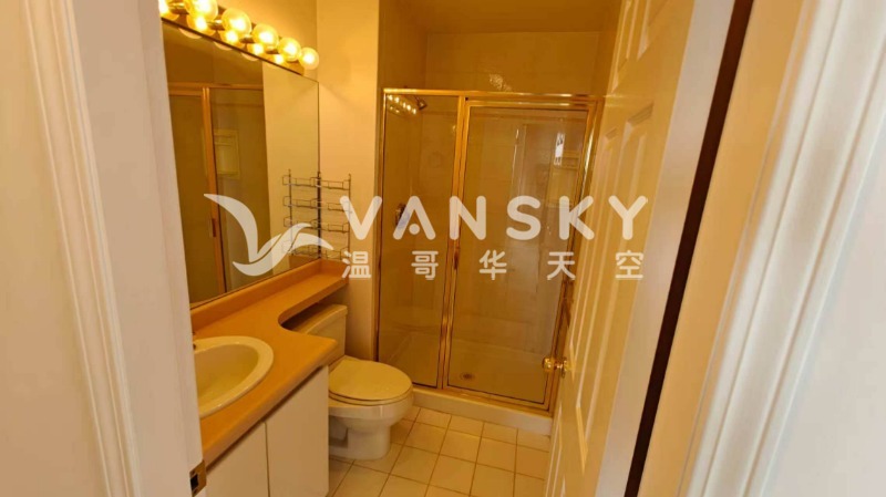 250728152058_2nd bath room.jpg